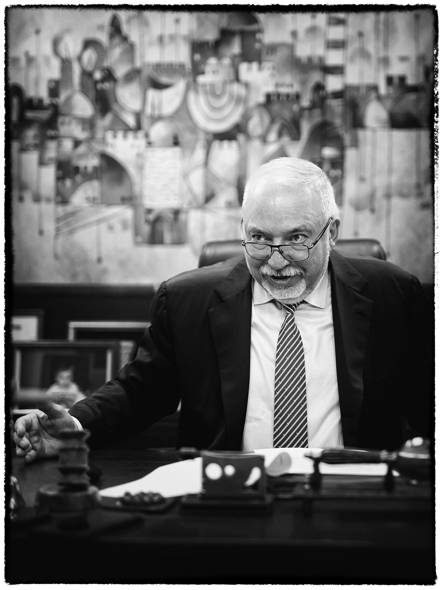 ח"כ אביגדור ליברמן – צילום ראיון למגזין FUNDER